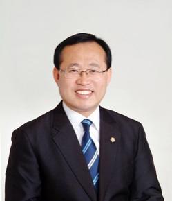 김동찬 광주광역시의회 의장.