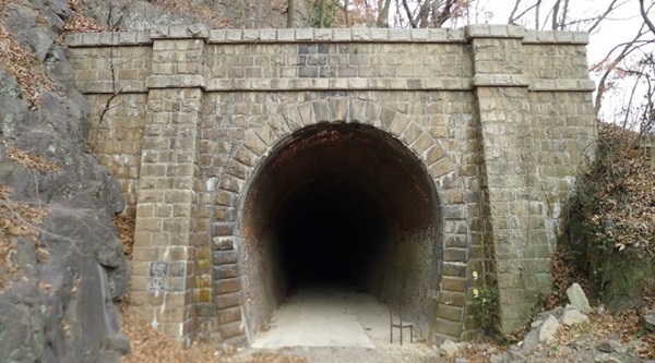 구진포 터널.
