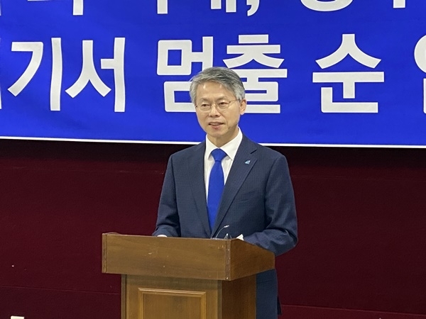 재경선에서 승리한 민형배 민주당 광주 광산갑 예비후보.