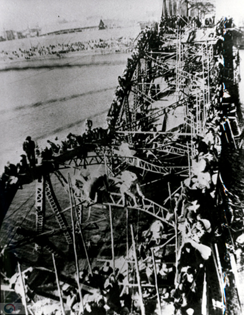 1950년 6·25전쟁 당시 파괴된 한강 다리.
