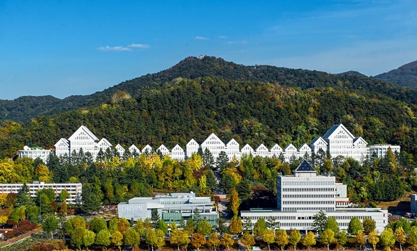 조선대학교 캠퍼스 가을 풍경.