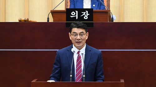 김태진 광주서구의원이 5일 구의회 본회의에서 5분발언을 하고 있다. ⓒ광주서구의회 제공