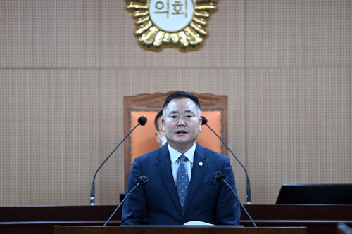 김건안 광주북구의원이 지난 15일 본회의에서 5분발언을 하고 있다. ⓒ광주북구의회 제공