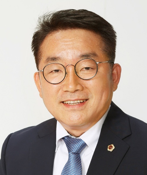 정무창 광주광역시의회 의장.